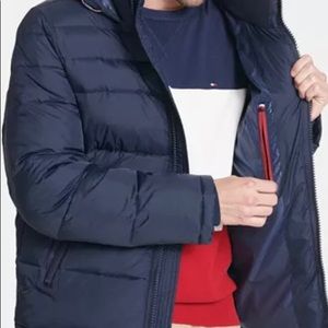 🆕🛍TOMMY HILFIGER men’s puffer jacket _Size M